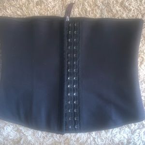Vanna Belt for fitness and waist training